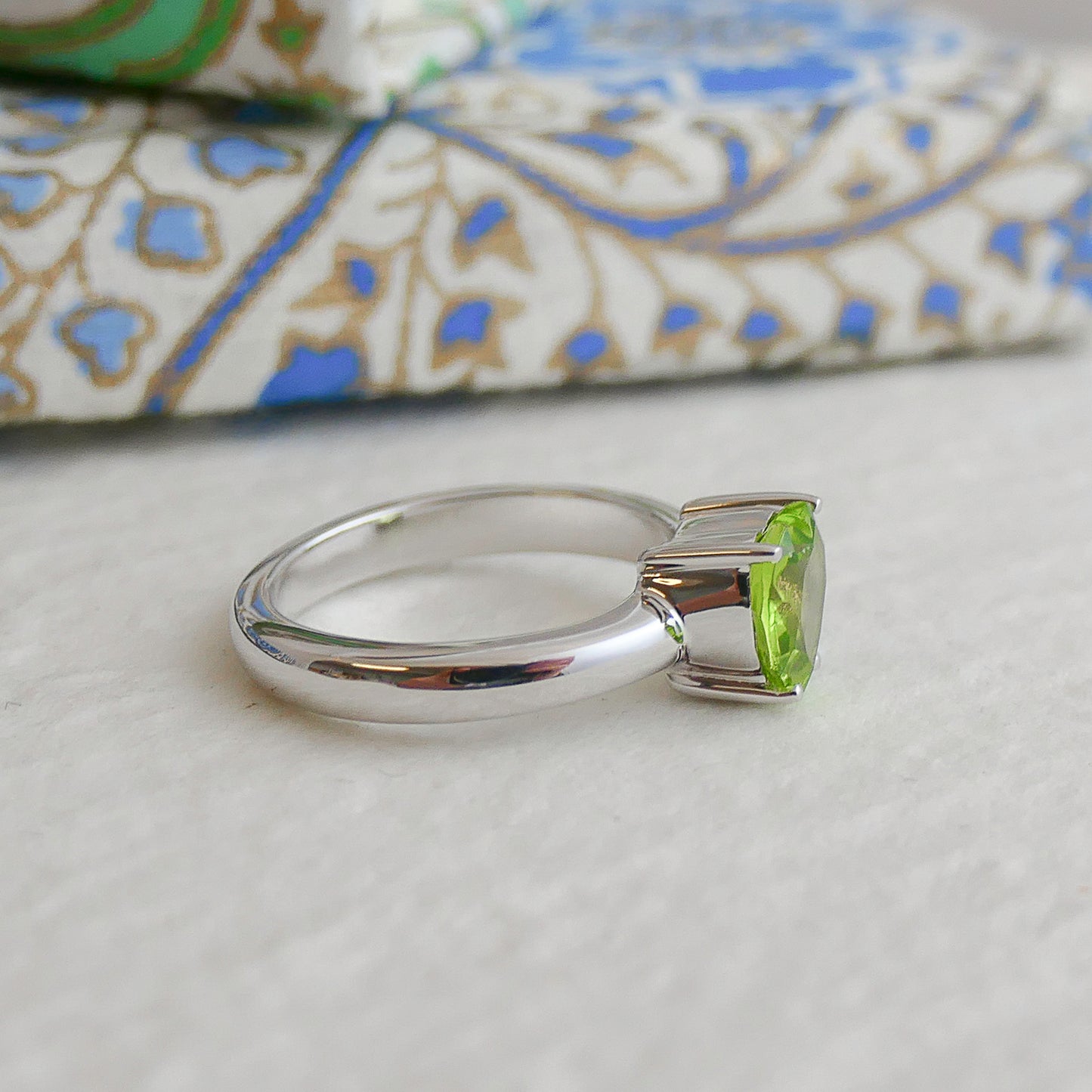 8mm Heart Peridot Silver Ring