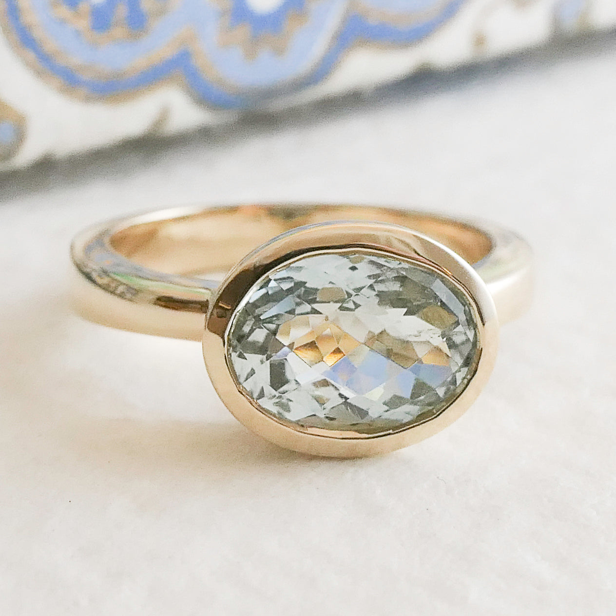 7x10mm Oval cut Aquamarine 14kt Gold Ring - Size 7