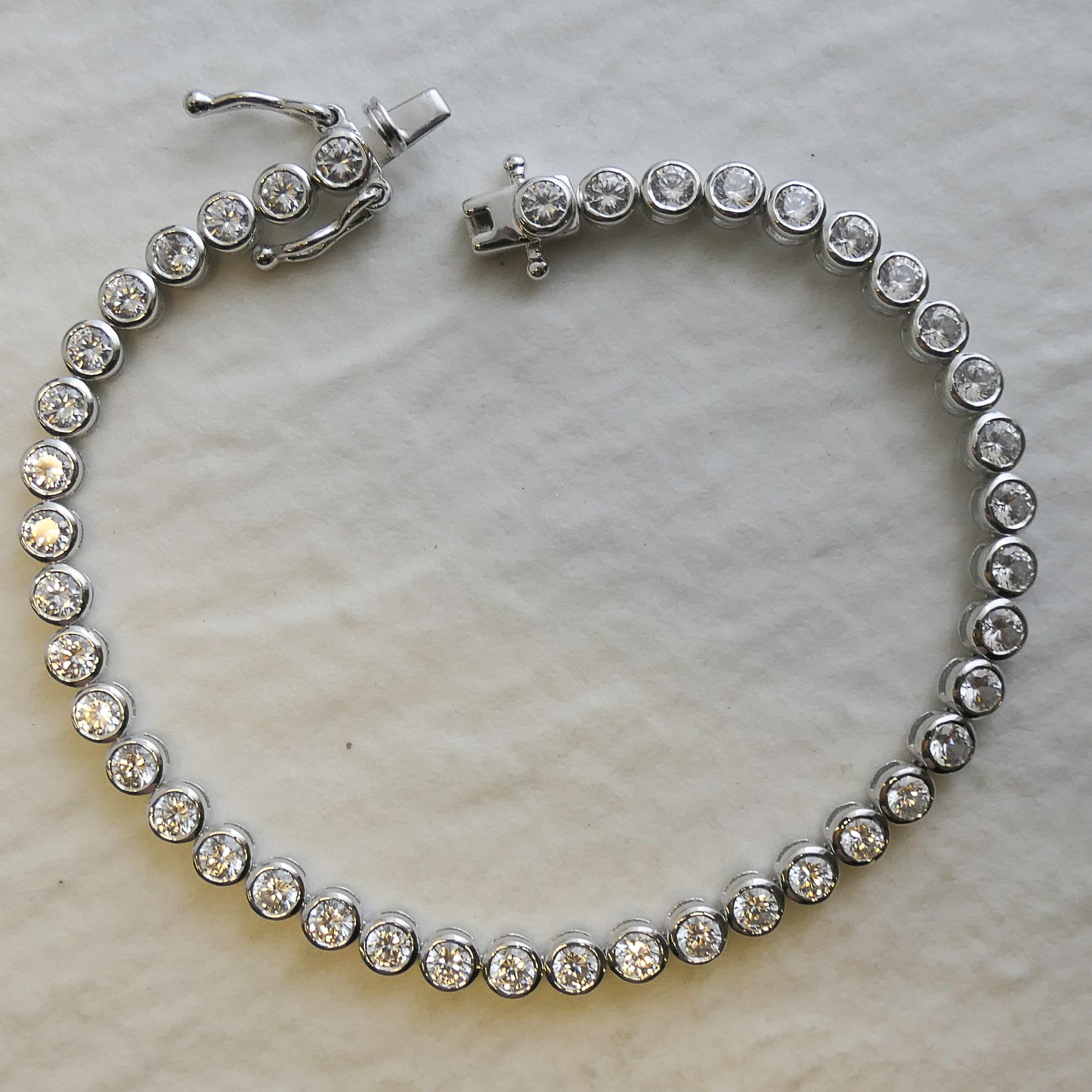 Tennis Bracelet with Zircon in Sterling Silver - 7 inches