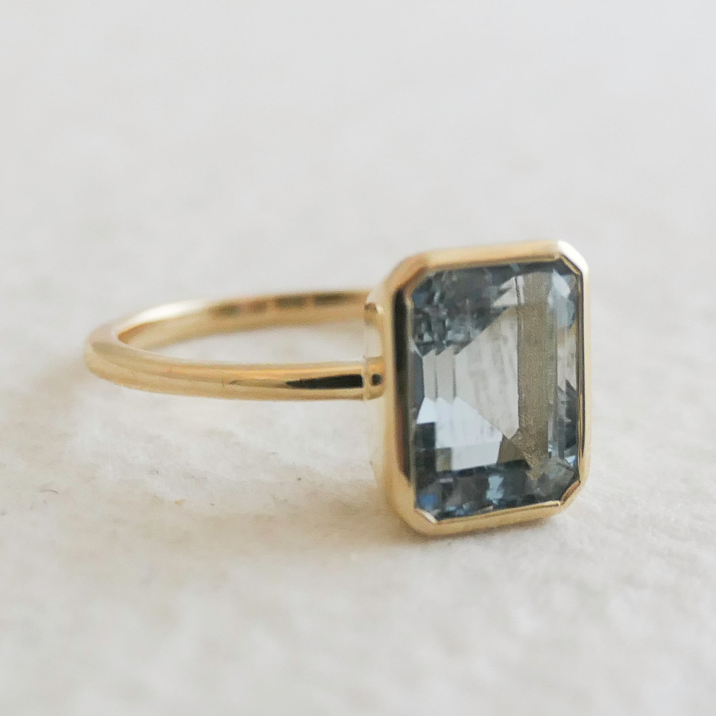 Emerald cut Aquamarine 14kt Gold Ring - Size 7