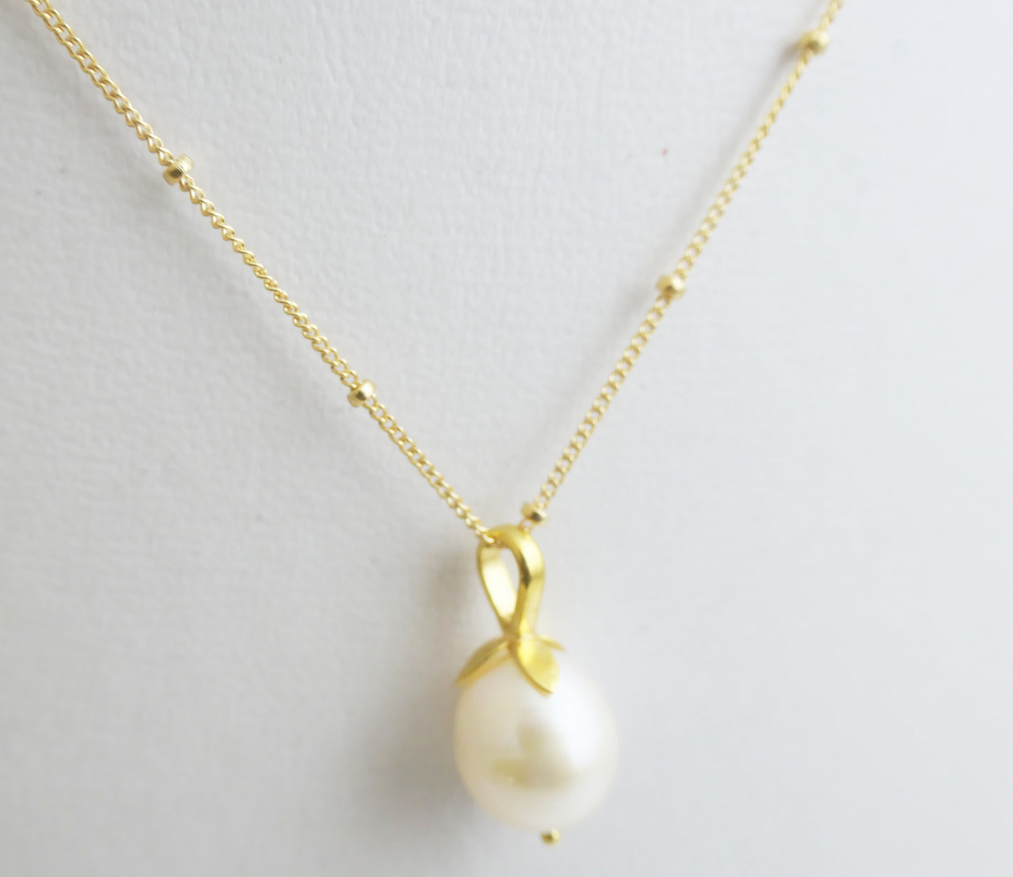 Cultured Pearl Gold Fill Necklace 18 inches
